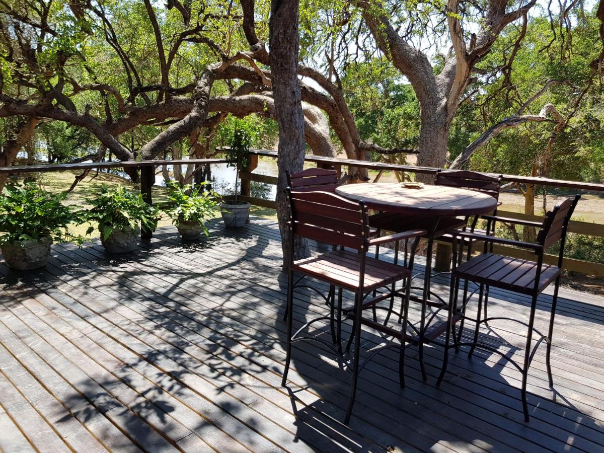 Rio Dos Elephantes river view